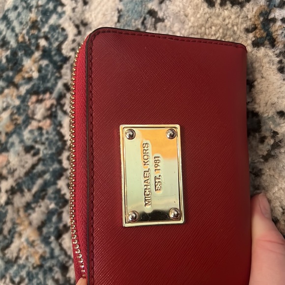 read Michael Kors, women’s wallet. - Picture 2 of 4